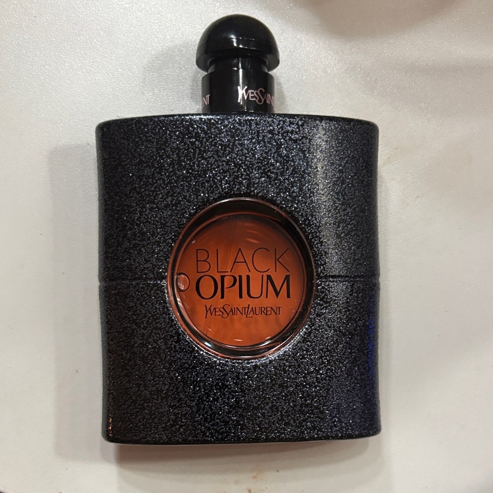 Yves Saint Laurent Black Opium Glitter Bottle